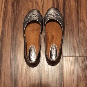 ON HOLD  Eurosoft Round flat loafer. Size 7 M.